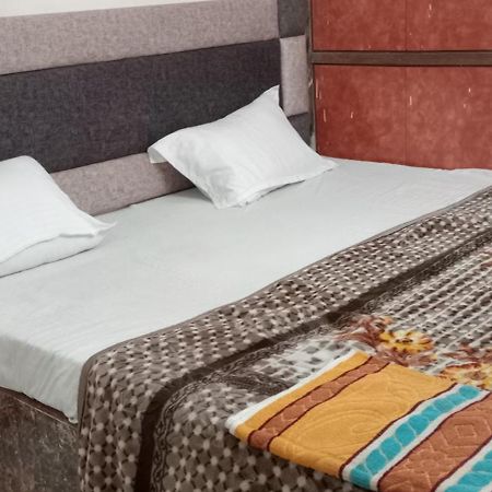 Shree Maya Home Stay Ujjain Esterno foto